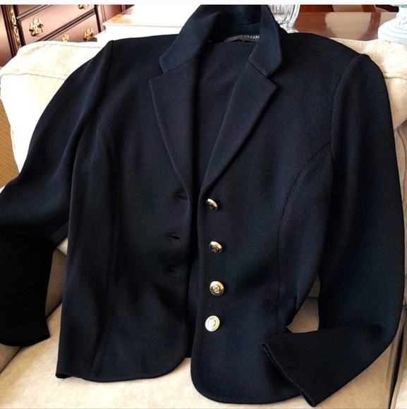 St. John Blazer- Like New! - Picture 4 of 5
